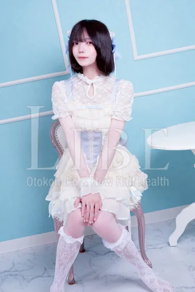小唄しえ