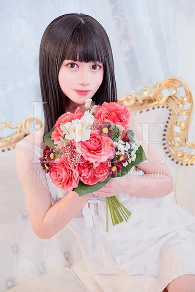 白花えま