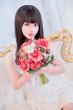 白花えま