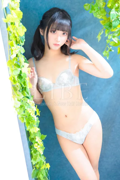 夏樹えれな