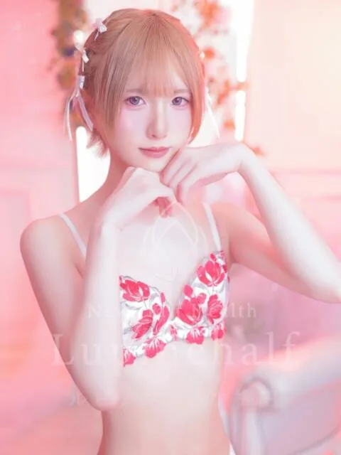 美月るる