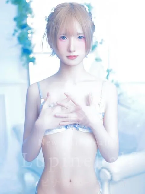 美月るる