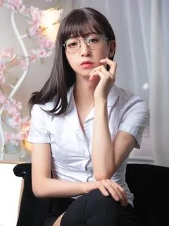 海野まりん